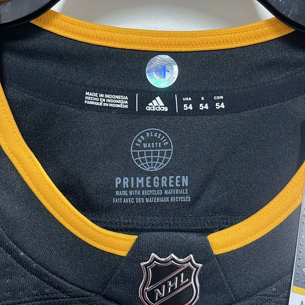 Men’s Marcus Pettersson Autographed Pittsburgh Penguins Black Alternate Jersey - Picture 6 of 6